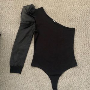 Apricot Lane - Black Puff One Shoulder Bodysuit